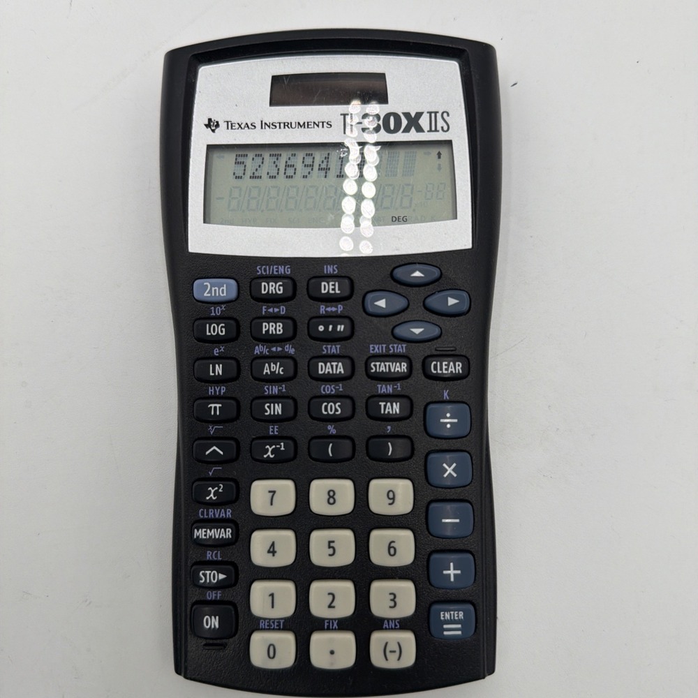 Texas Instruments TI-30X IIS Scientific Calculator W/ Case Solar ~ TESTED‎ WORKS